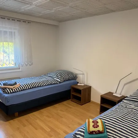 Hagemann Querfurter Strasse 13 Апартаменты Лютерштадт-Айслебен